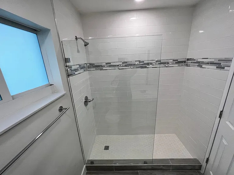 Riverview South Apartments — Photo 20