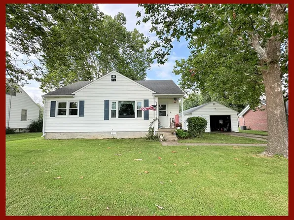411 E Clark St, La Plata, MO 63549
