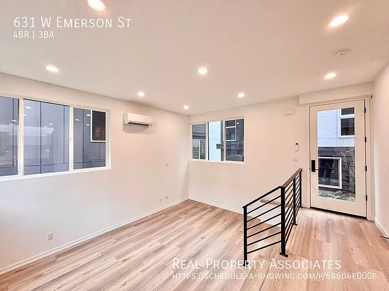 631 W Emerson St — Photo 8