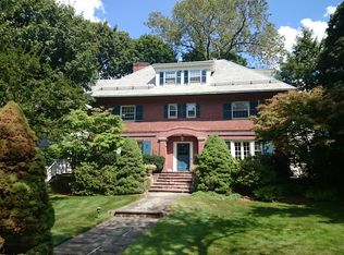 17 Old England Rd, Newton, MA 02467