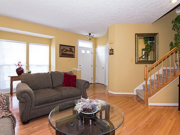 3rd image of 5052 Bristle Cone Cir