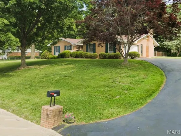 6209 Heritage Station Rd, Belleville, IL 62223