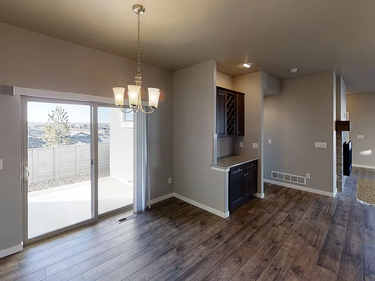 2041 Medici Ln — Photo 10