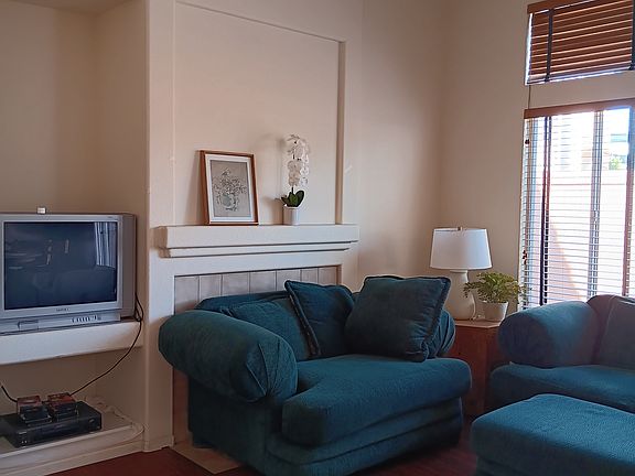 4th image of 9442 Galvin Ave