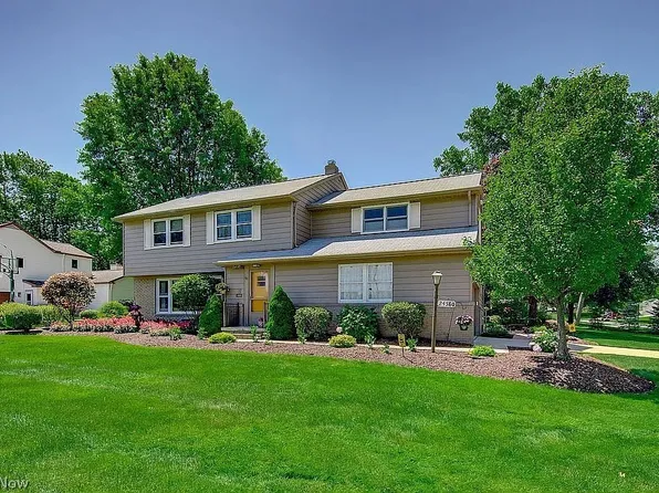 24580 Penshurst Dr, Beachwood, OH 44122