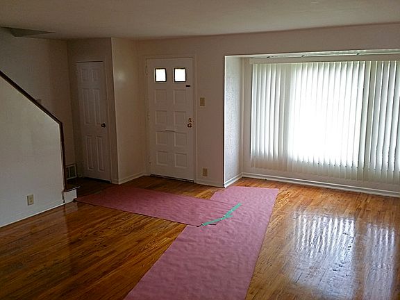 5th image of 3624 Western Ave