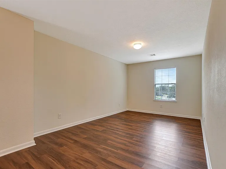 29198 Legends Green Dr — Photo 25