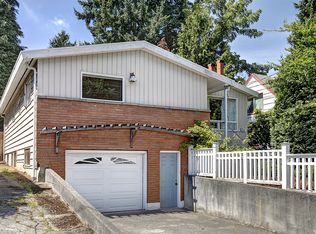 9211 15th Ave NE, Seattle, WA 98115