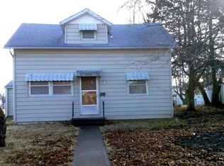 109 N 8th St, Savannah, MO 64485