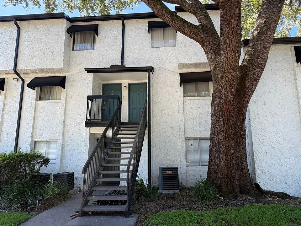 4209 S Semoran Blvd #8