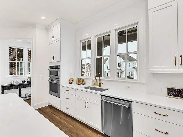 6007 Camberley St — Photo 11