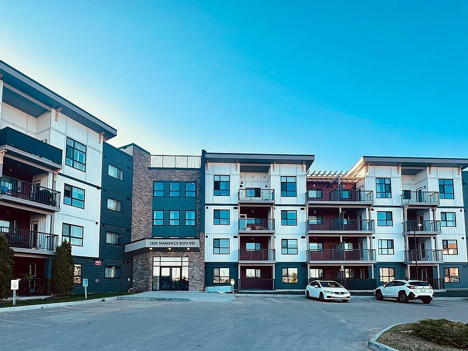 1506 Tamarack Blvd NW #320