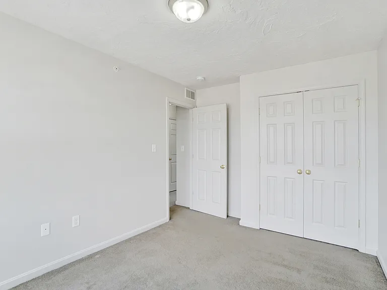 Townhhomes on Cartledge — Photo 9