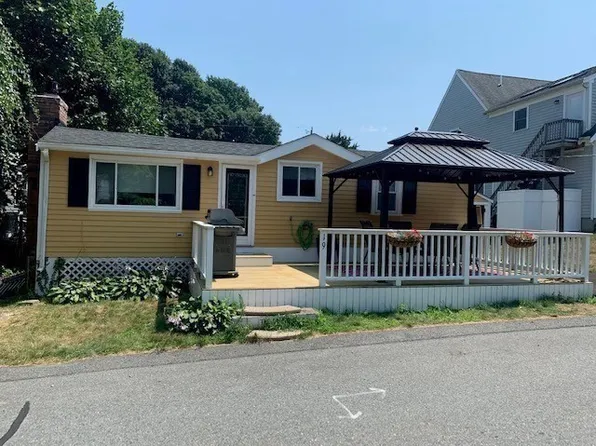19 Elliot St, Kingston, MA 02364