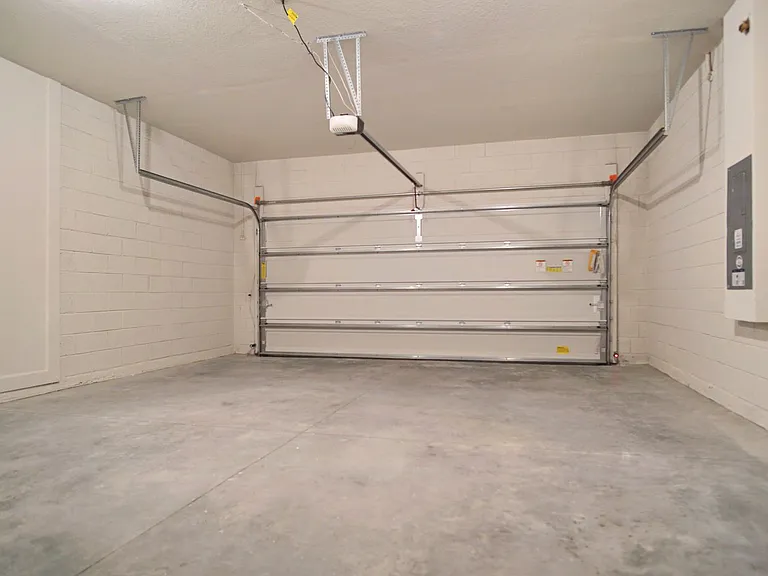 1419 Eucalyptus Way — Photo 39