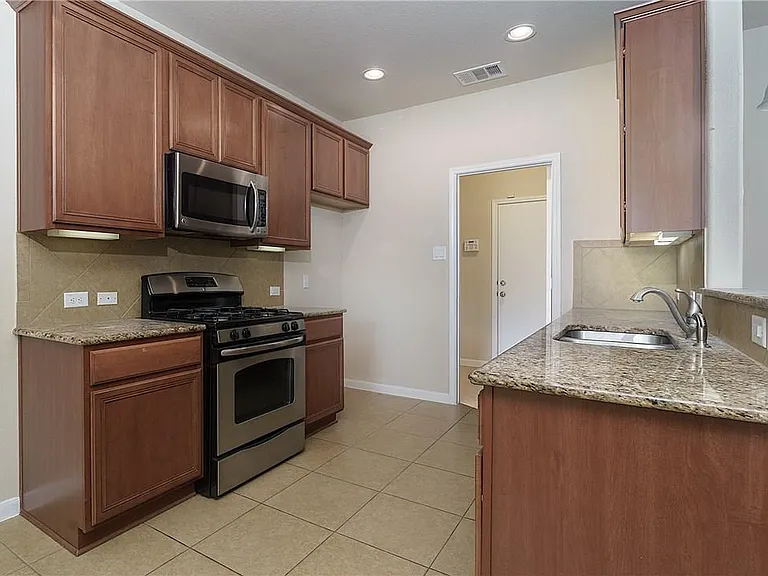 13417 Little Gull Dr — Photo 6