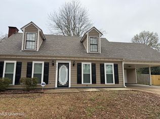 9893 Cherokee Dr, Olive Branch, MS 38654