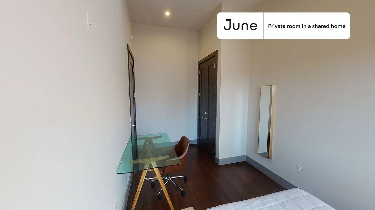 Full bedroom in 4 bed/2 bath home in Bedford-Stuyvesant #832 B — Photo 3
