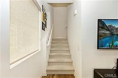 868 Seville Ln — Photo 13