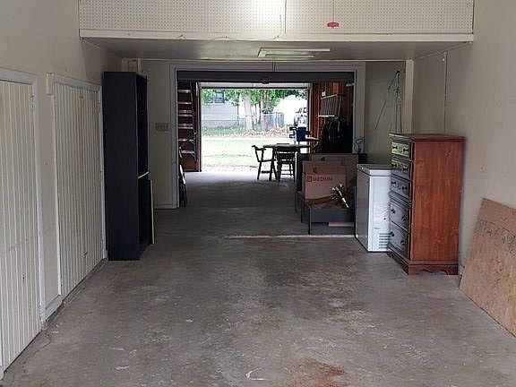 4th image of 1336 S 23rd St