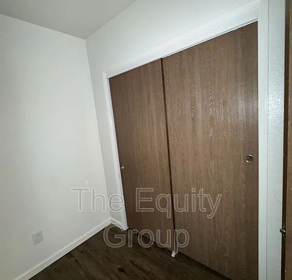 1326 W Elowin Ave — Photo 17