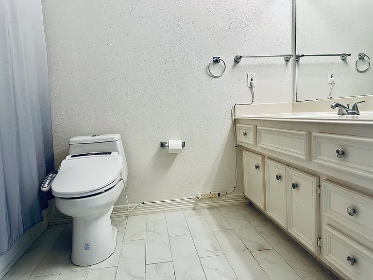 1818 Hillgreen Dr — Photo 18