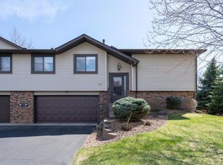 5534 Donegal Dr, Shoreview, MN 55126