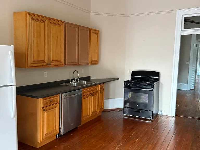 3325 Iberville St #B — Photo 8