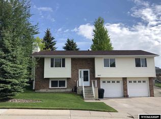 1807 Del Rio Dr, Kemmerer, WY 83101