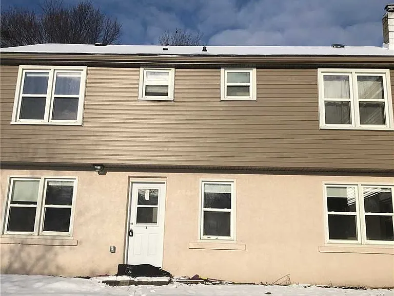15 John St — Photo 1