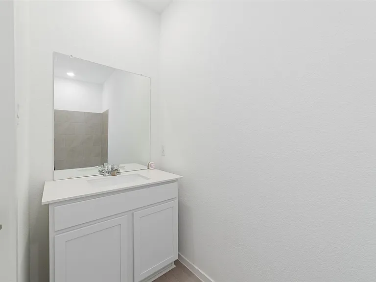 830 Heaven Dr — Photo 15