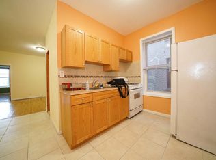 24-42 27th St #2C, Astoria, NY 11102