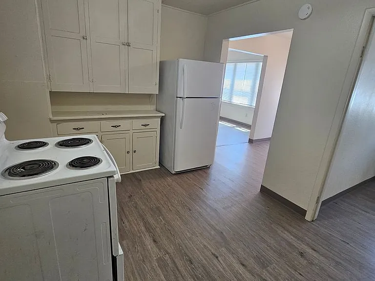 125 N Columbus Ave — Photo 9