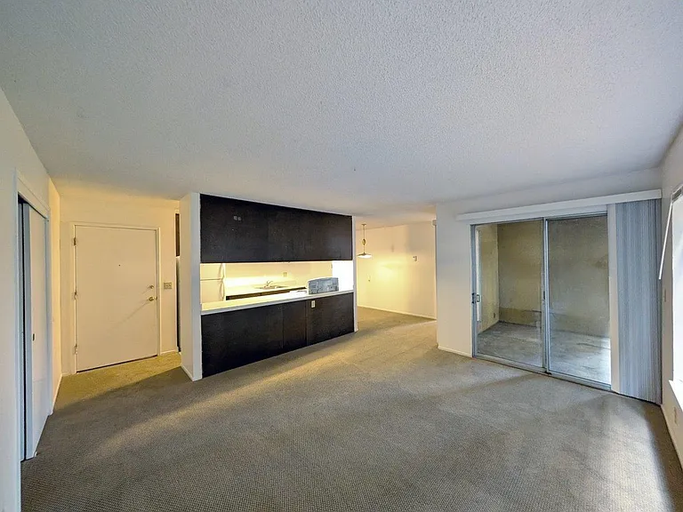 1925 Delaware St #1C — Photo 3