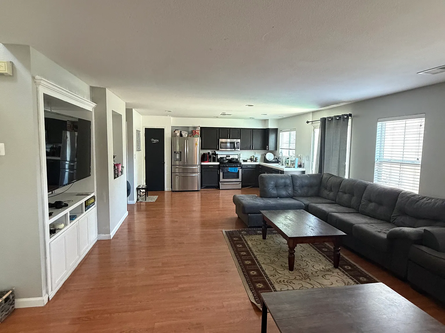 4 bed, 1717 sqft, $1,100 — Photo 3