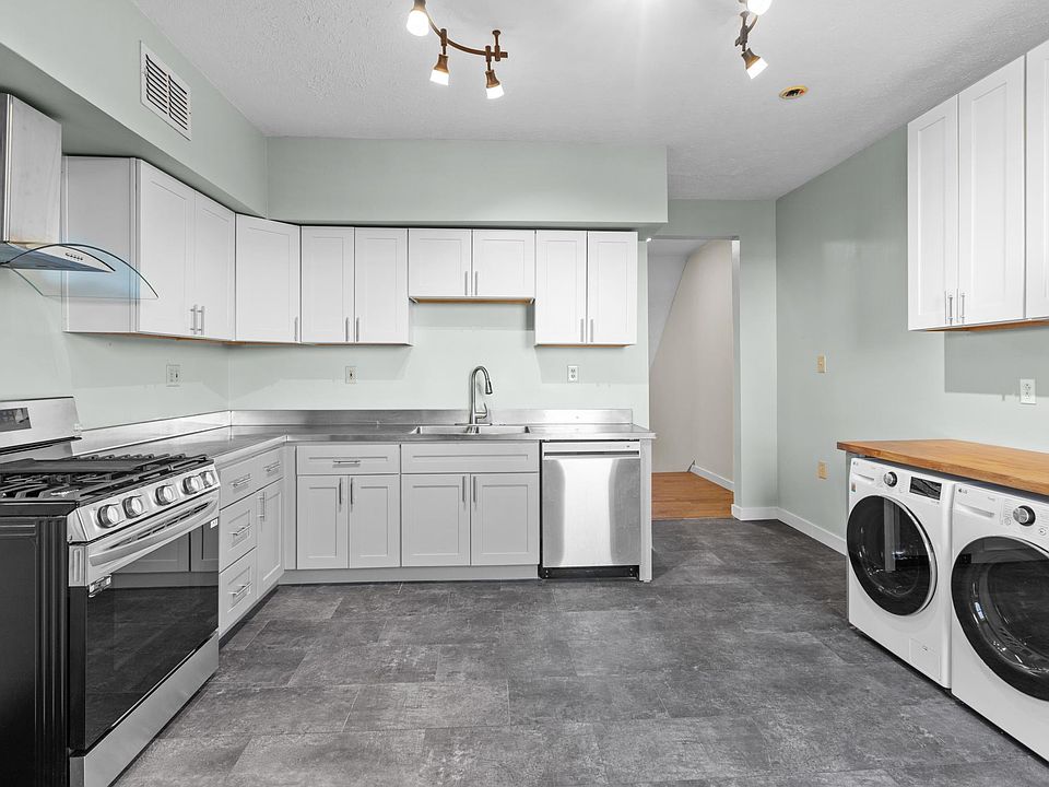 Washer and dryer conveniently located in kitchen