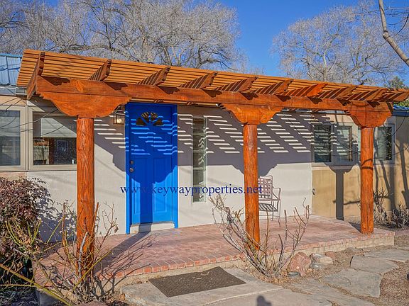 2nd image of 6721 Guadalupe Trl NW