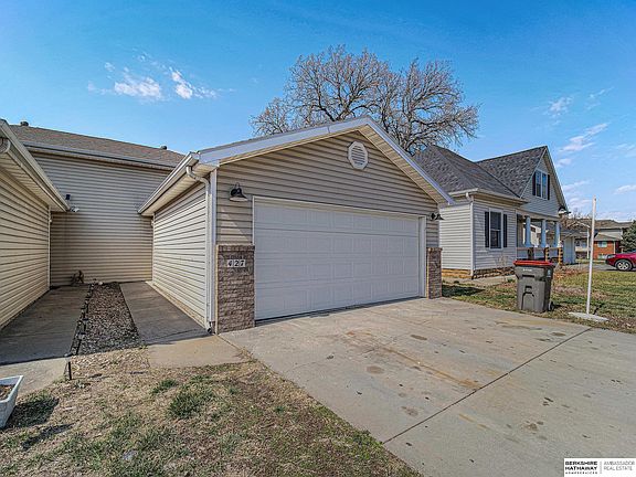 3rd image of 427 NW 20th St