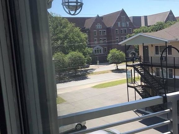 2nd image of 302 Stadium Dr APT 205