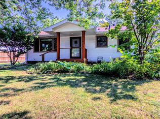 1722 Coronado Dr, Champaign, IL