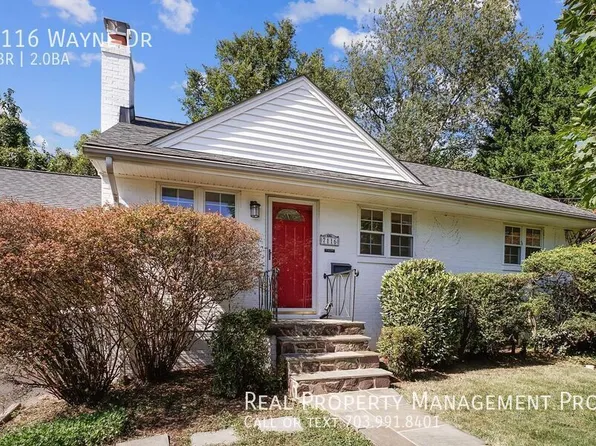 7116 Wayne Dr, Annandale, VA 22003