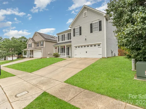 528 Goodloe Dr, Charlotte, NC 28262
