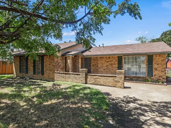 4209 Pioneer Rd, Balch Springs, TX 75180
