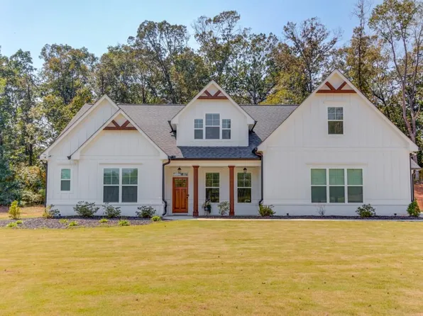 525 Storey Ln, Jefferson, GA 30549