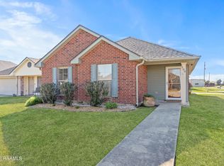 100 Desert Storm Dr, Duson, LA 70529