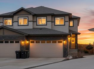 75 Meadowpark Gate, Spruce Grove, AB T7X0T9