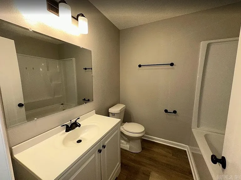 7409 Skylark Dr — Photo 10