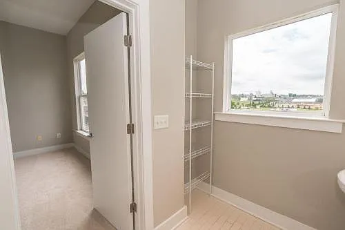 950 Westmere Ave — Photo 21