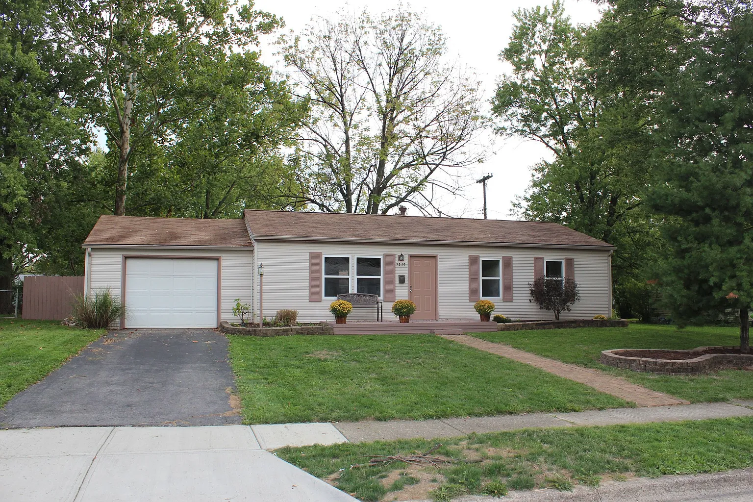 7249 Marlan Ave photo 1