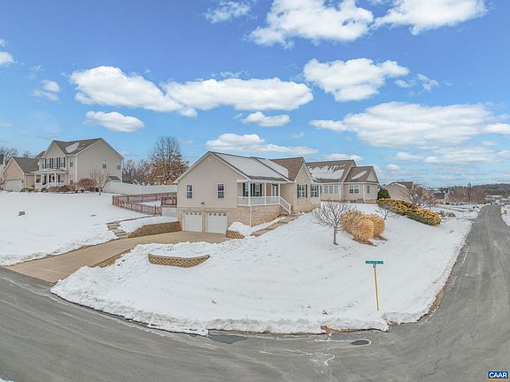 4th image of 142 Long Bow Rd